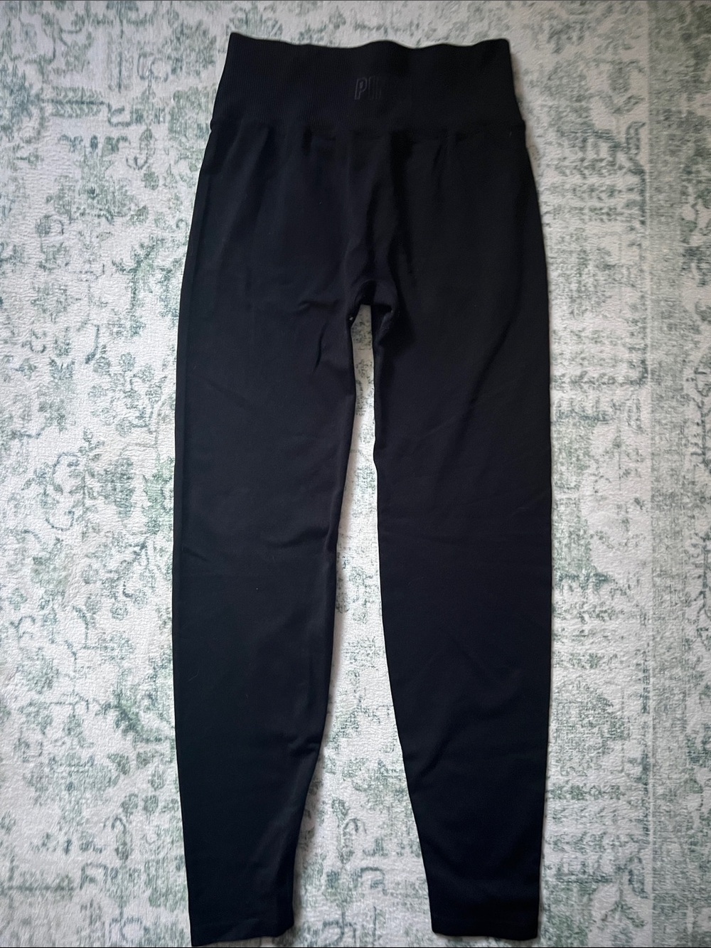 PINK Victoria’s Secret Seamless Black Leggings